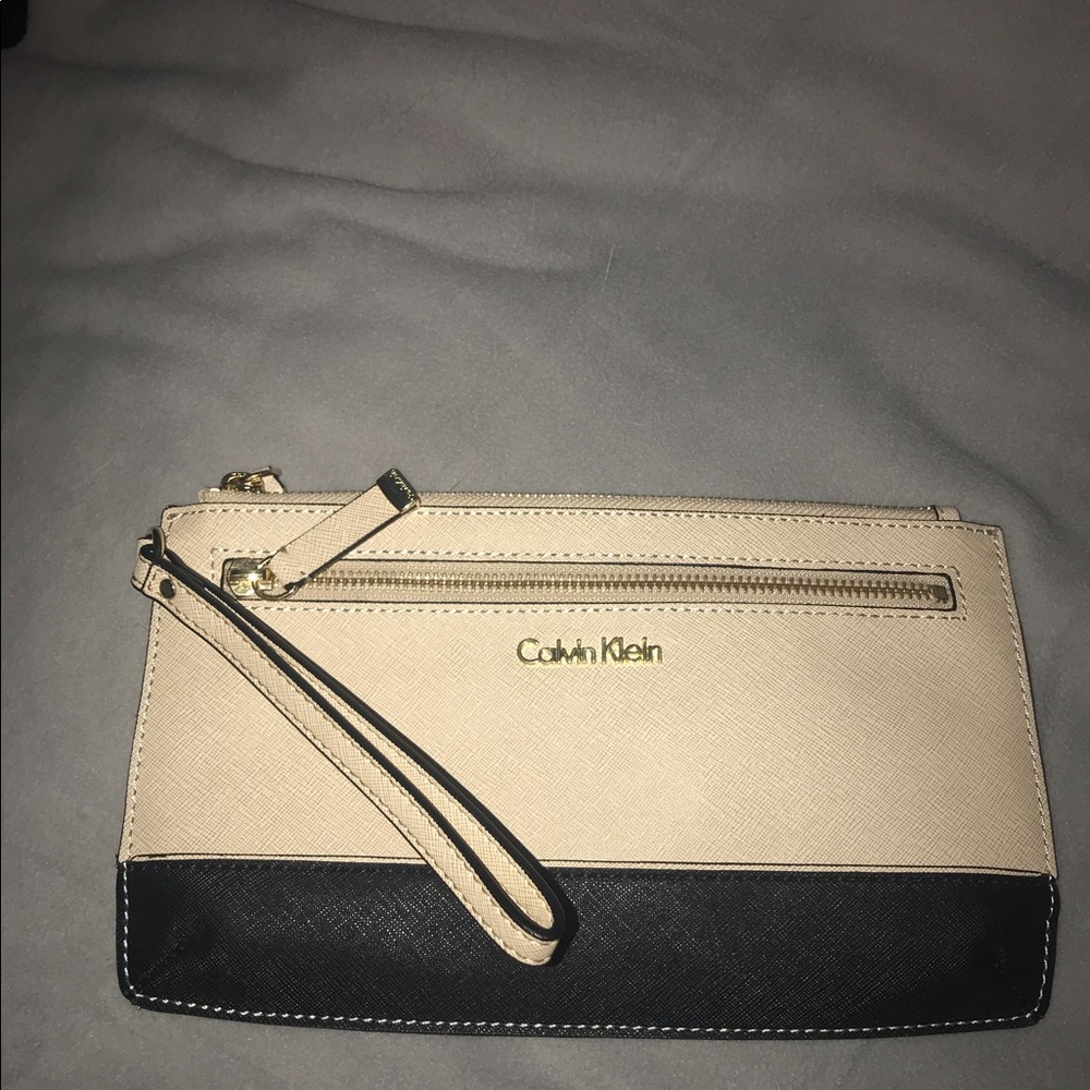 Larger flat wallet CALVIN KLEIN